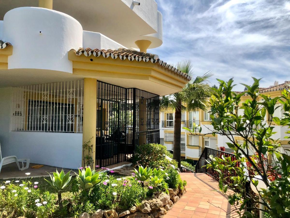 2-bed Apt In Under 2km To Beach Sitio de Calahonda